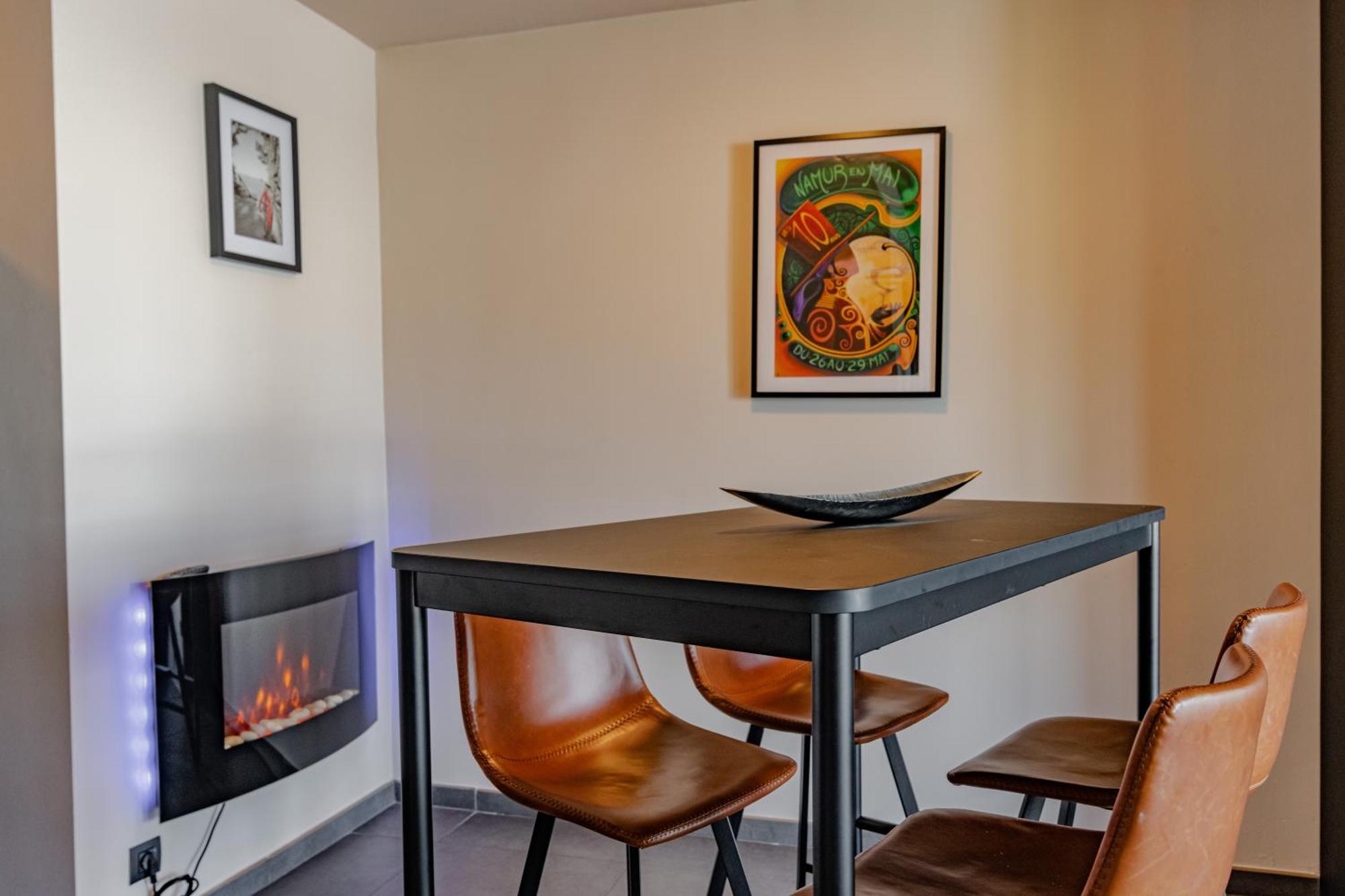 Les Figuiers - Appartement 2 Chambres Avec Sauna A Andenne Zewnętrze zdjęcie